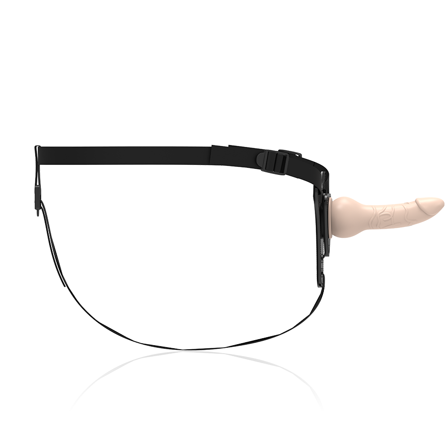 Harnais ceinture Fetish Submissive presente seul, sangles noires reglables sans godemiche, structure elastique a boucles pour fixer un gode silicone a sa taille.