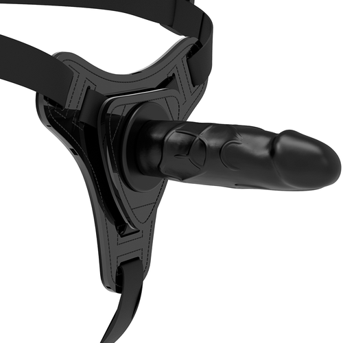 Harnais gode-ceinture Fetish Submissive avec gode realiste en silicone noir veine et ceinture elastique reglable, vue rapprochee du strap-on silicone doux mais ferme