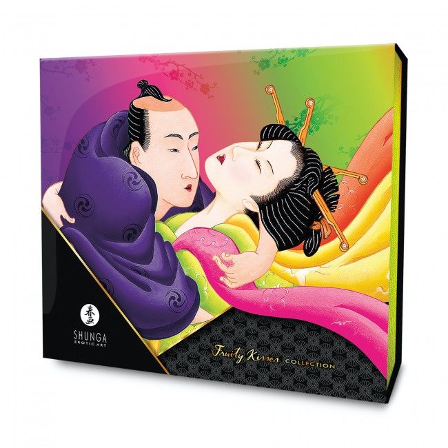 Boite du kit Shunga collection baisers fruites de face, illustration d un couple enlace, coffret de trois produits naturels huiles de massage et lubrifiant Toko fruite