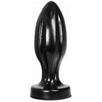 Plug anal All Black PVC imperméable vu de face, fuseau allonge a rainures verticales et base evasee, format de 21 cm avec 19 cm insérable pour une sensation accentuee.