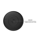 Telecommande ronde noire du plug anal Mr Play avec bouton central ON/OFF et legende vibration, pilotage sans fil des modes de vibration du jouet en silicone rechargeable.