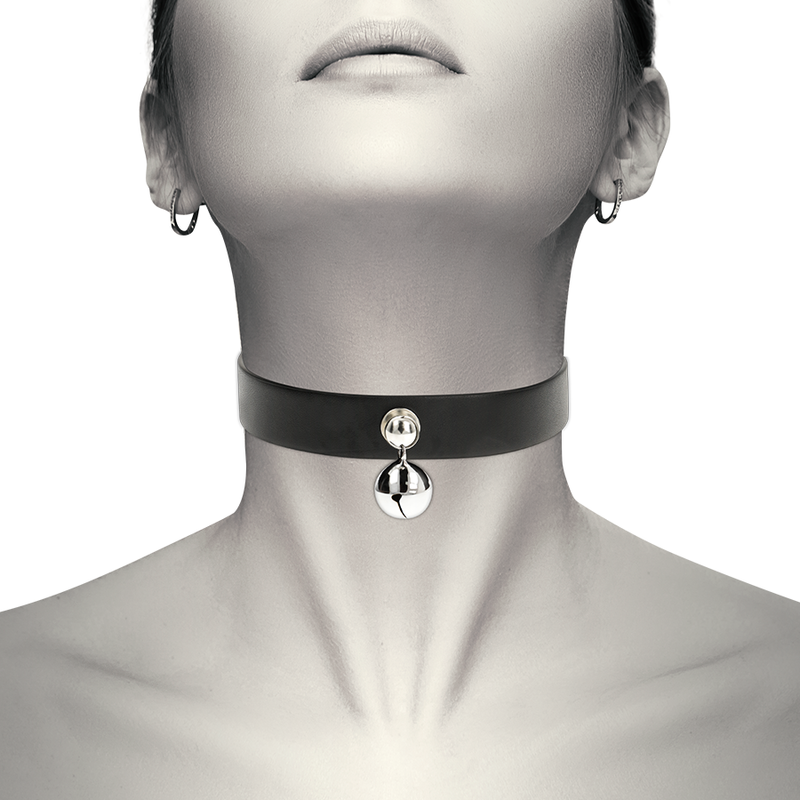 Collier cuir vegan Coquette Chic Desire — détail produit