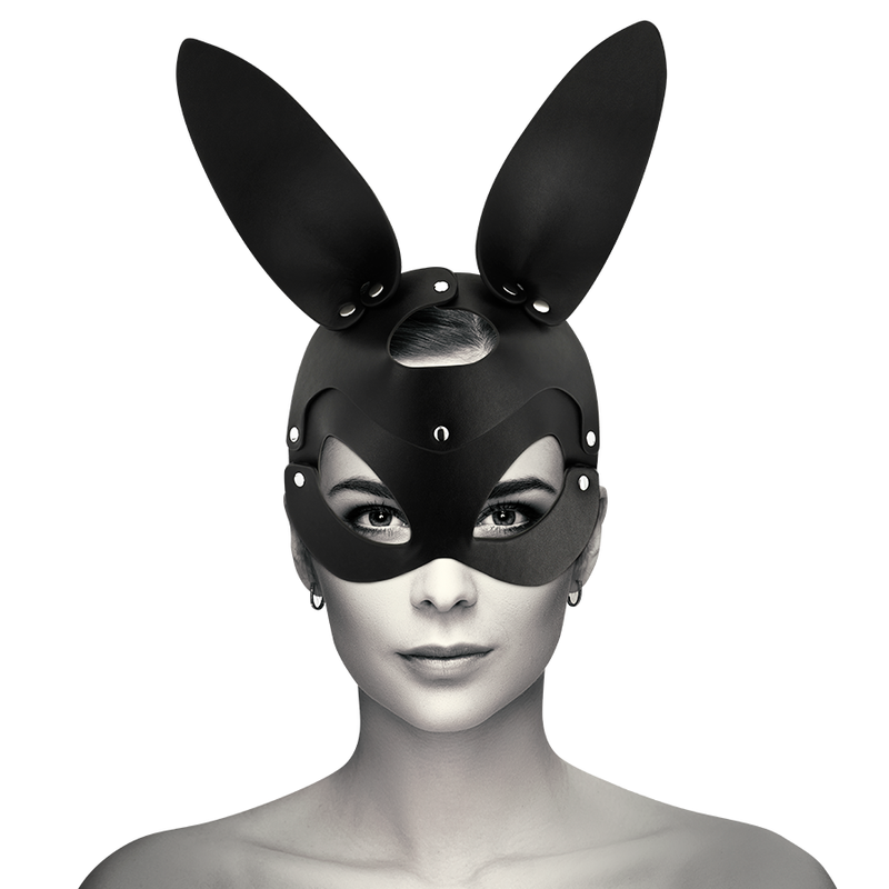 Masque cuir vegan avec oreilles de lapin — détail produit