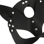 Masque cuir vegan avec oreilles de chat — vue de dos