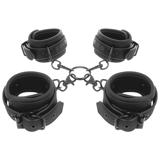 Ensemble menottes Fetish Submissive : quatre manchettes cuir vegan double neoprene reliees par chainettes metal, jeu poignets et chevilles a plat