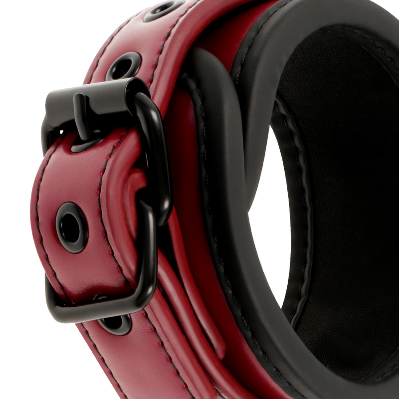 Menottes de cheville en cuir végan avec doublure néoprène — détail texture surface